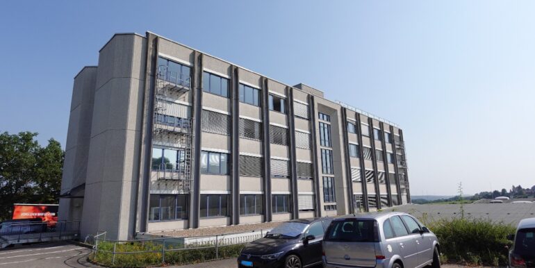 Rückansicht Bürogebäude