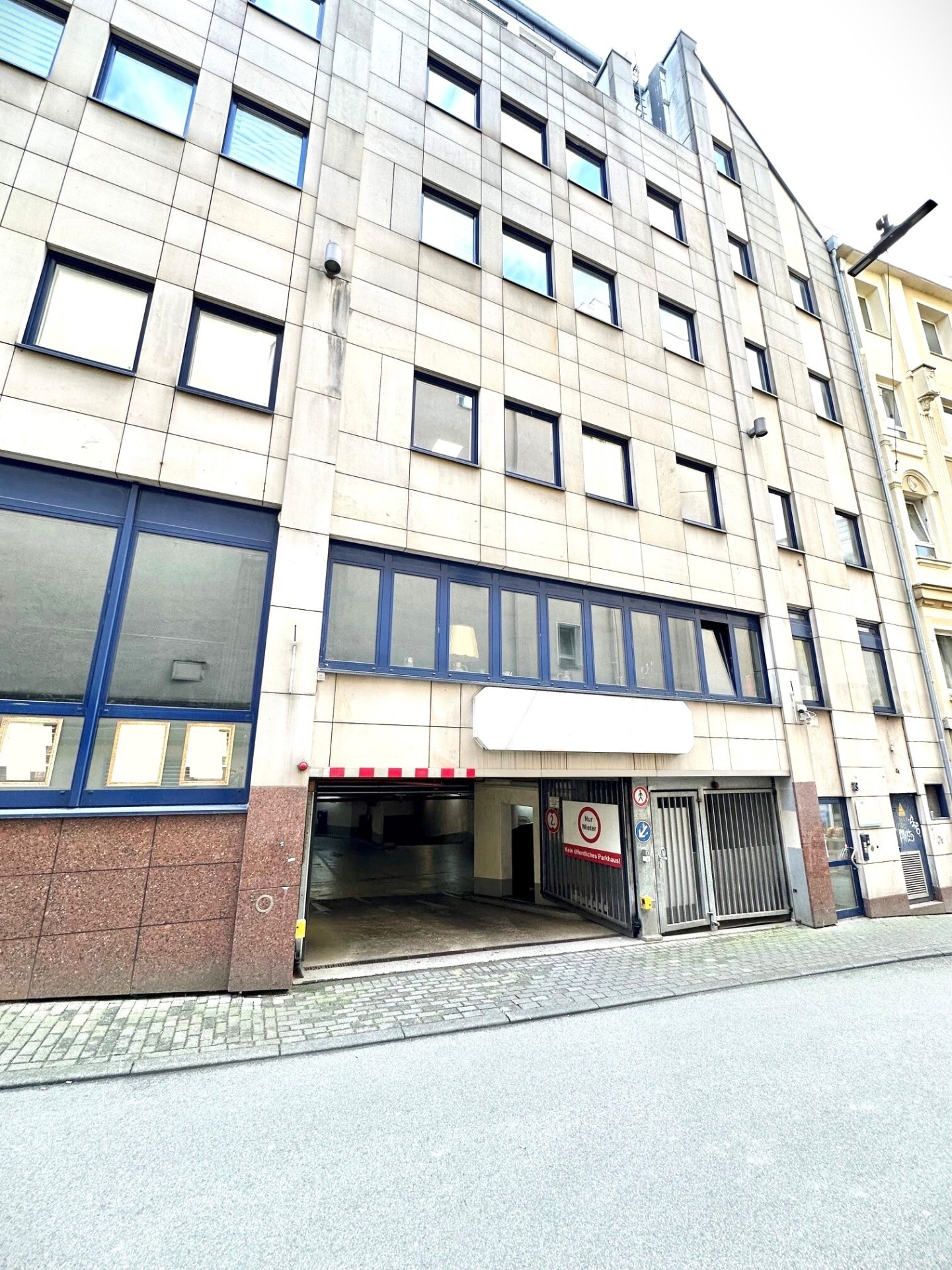 Einfahrt TG